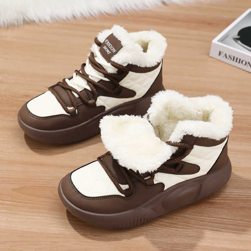 Women Shoes Types - Lekkie buty sportowe z plecioną cholewką,